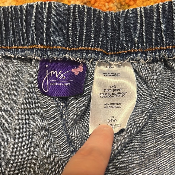 Blue Jean capris size 1X - Picture 3 of 4